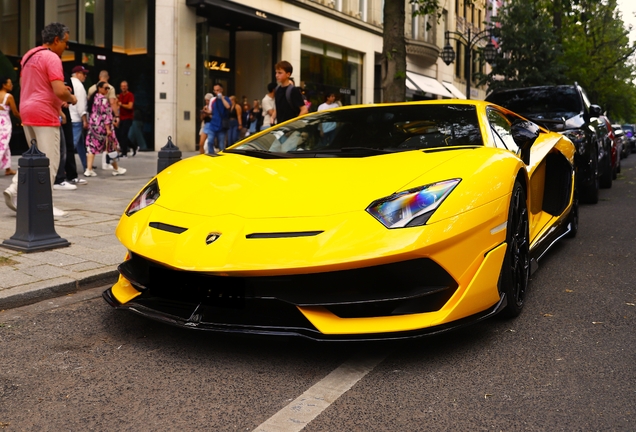 Lamborghini Aventador LP770-4 SVJ