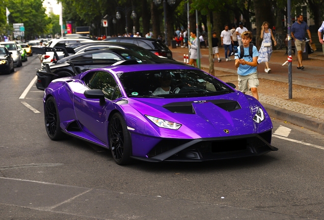 Lamborghini Huracán LP640-2 STO