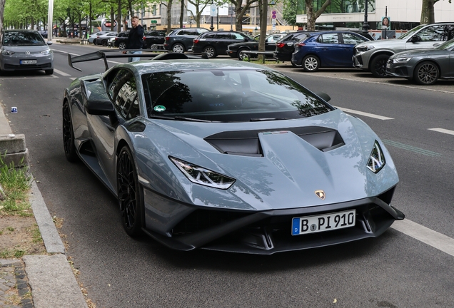 Lamborghini Huracán LP640-2 STO