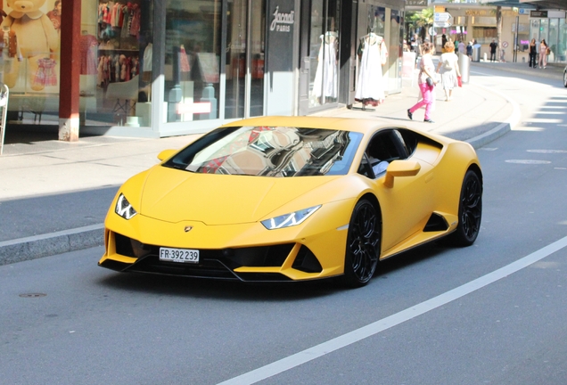 Lamborghini Huracán LP640-4 EVO