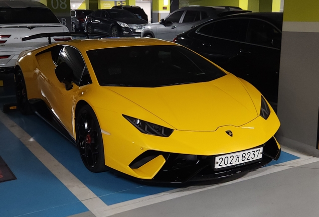 Lamborghini Huracán LP640-4 Performante