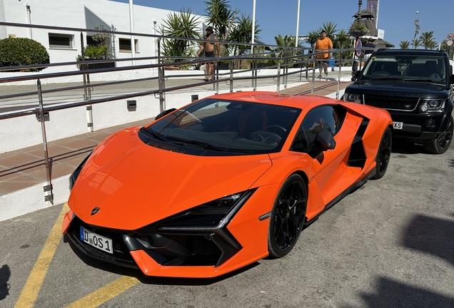 Lamborghini Revuelto