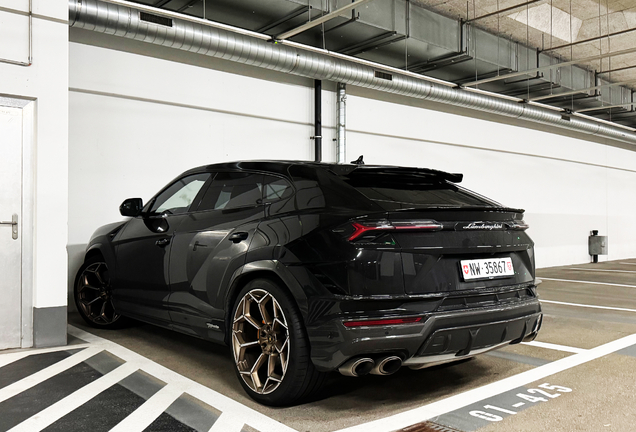 Lamborghini Urus Performante
