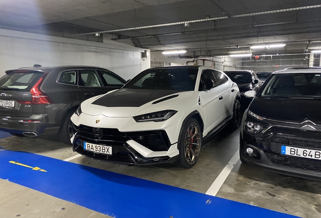 Lamborghini Urus Performante
