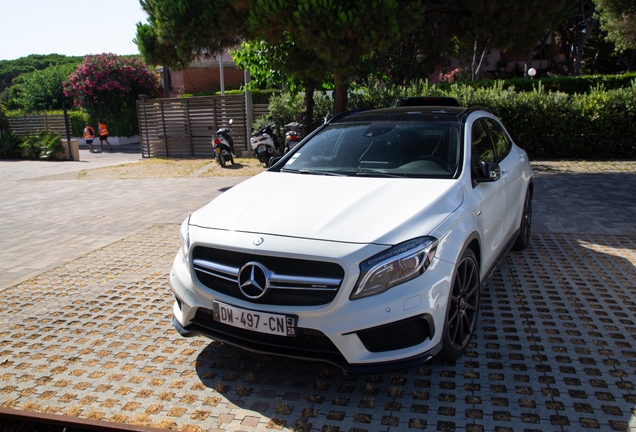 Mercedes-AMG GLA 45 X156