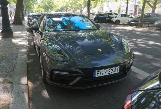 Porsche 971 Panamera Turbo Sport Turismo