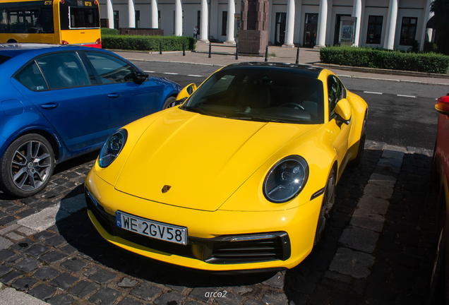 Porsche 992 Carrera 4S