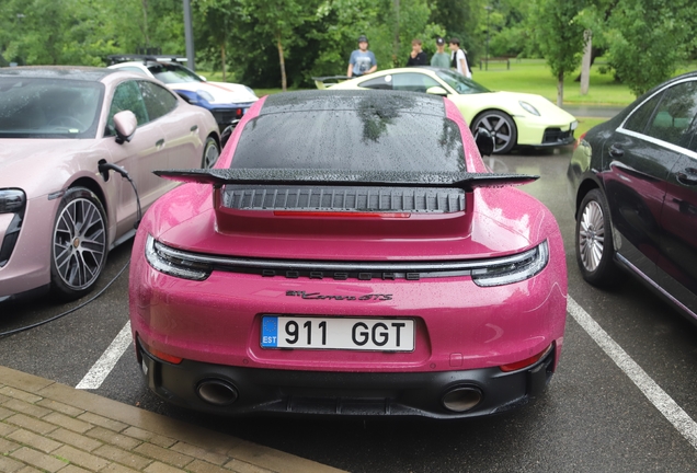 Porsche 992 Carrera GTS