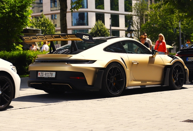 Porsche 992 GT3 RS Weissach Package