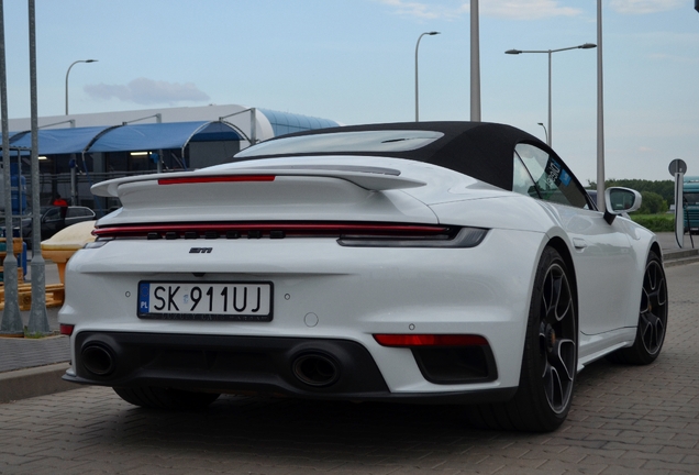 Porsche 992 Turbo Cabriolet