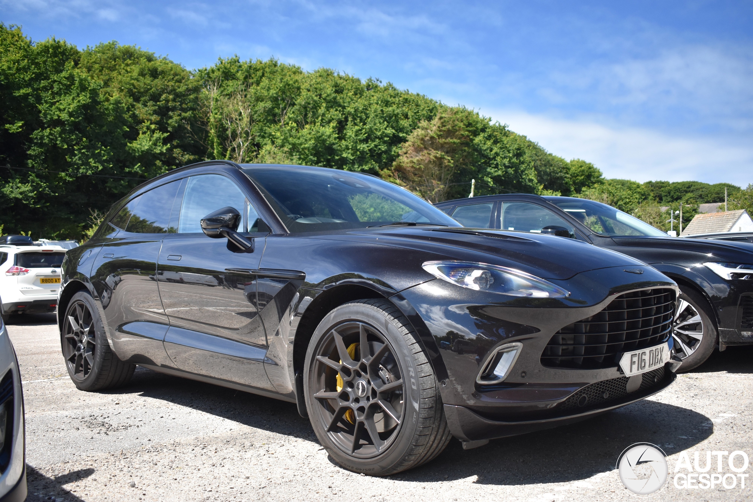 Aston Martin DBX