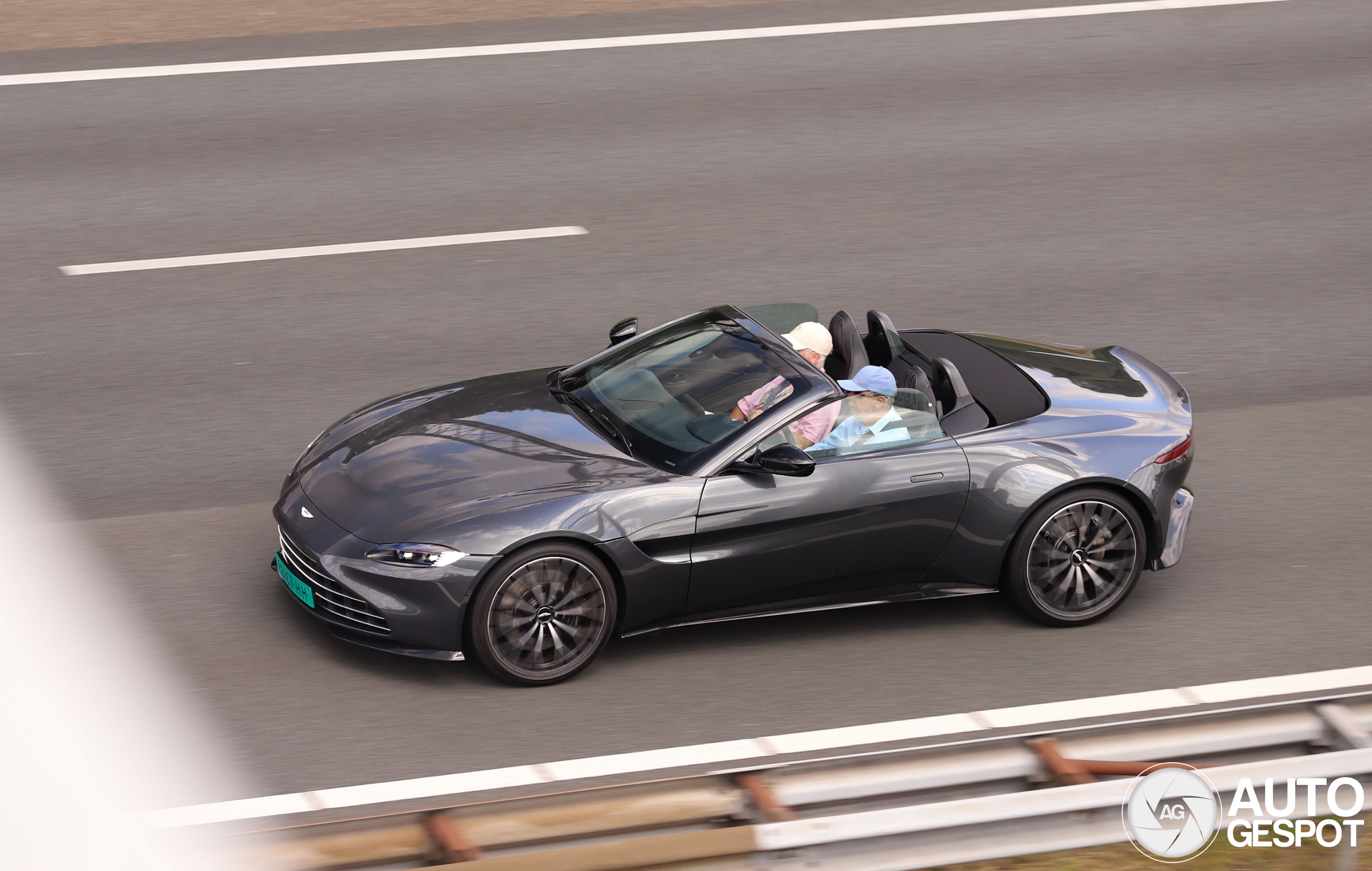 Aston Martin V8 Vantage Roadster 2020