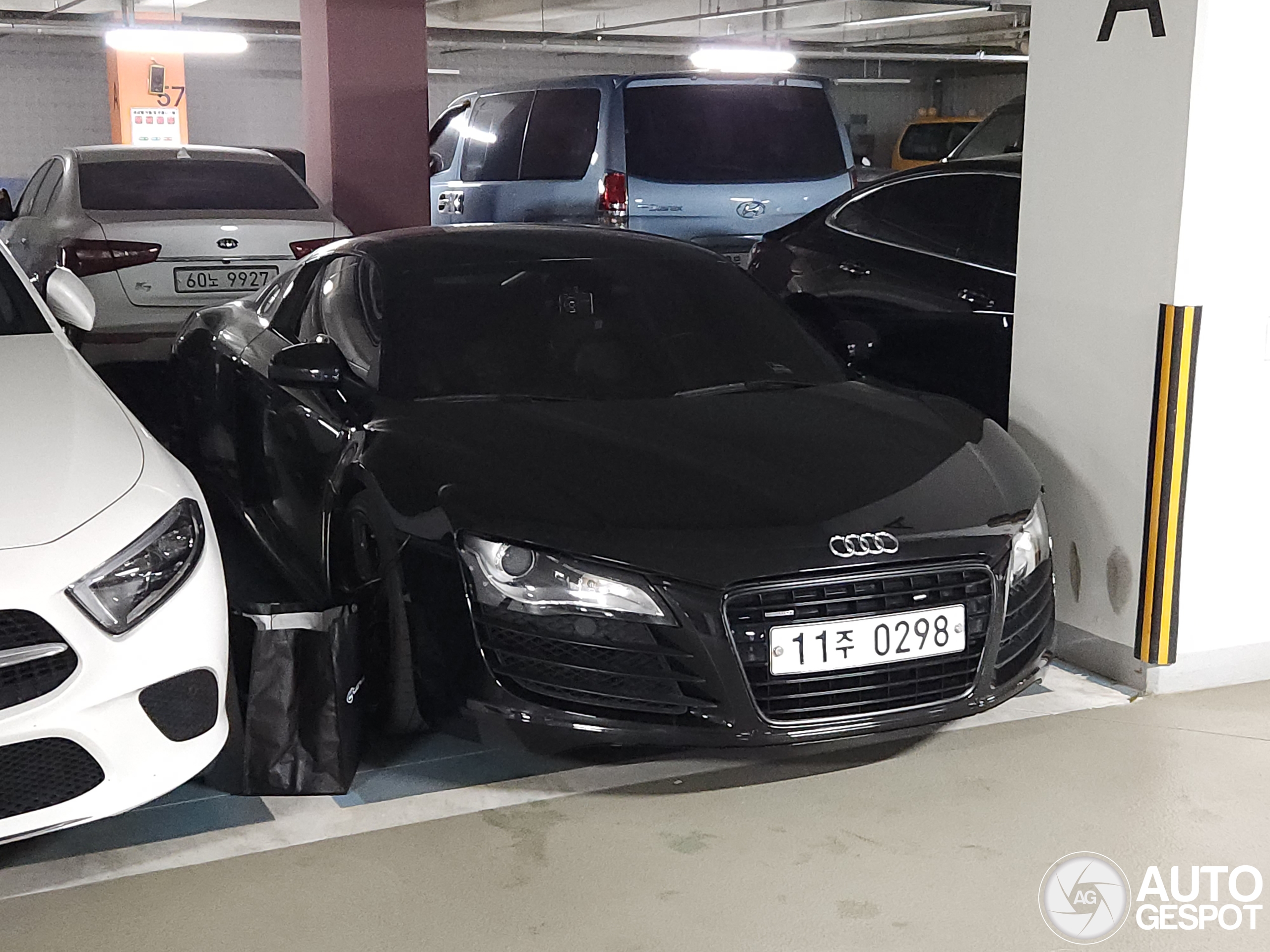 Audi R8