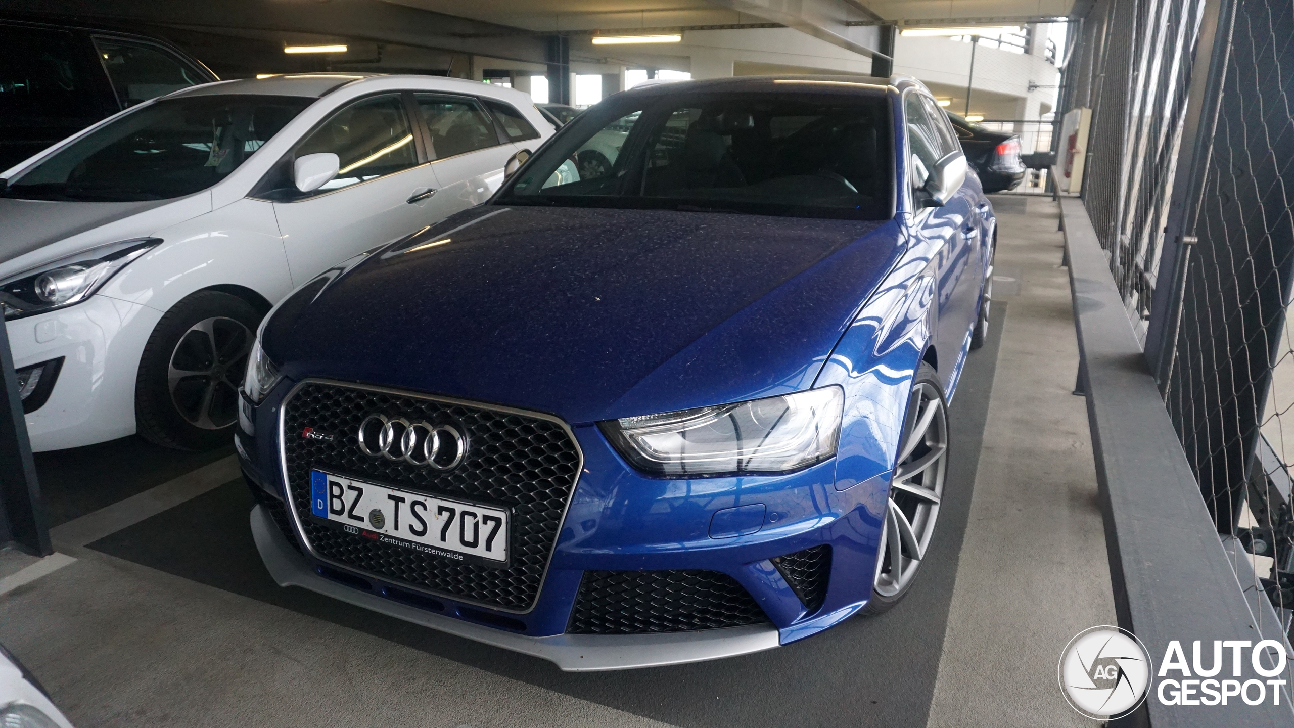 Audi RS4 Avant B8