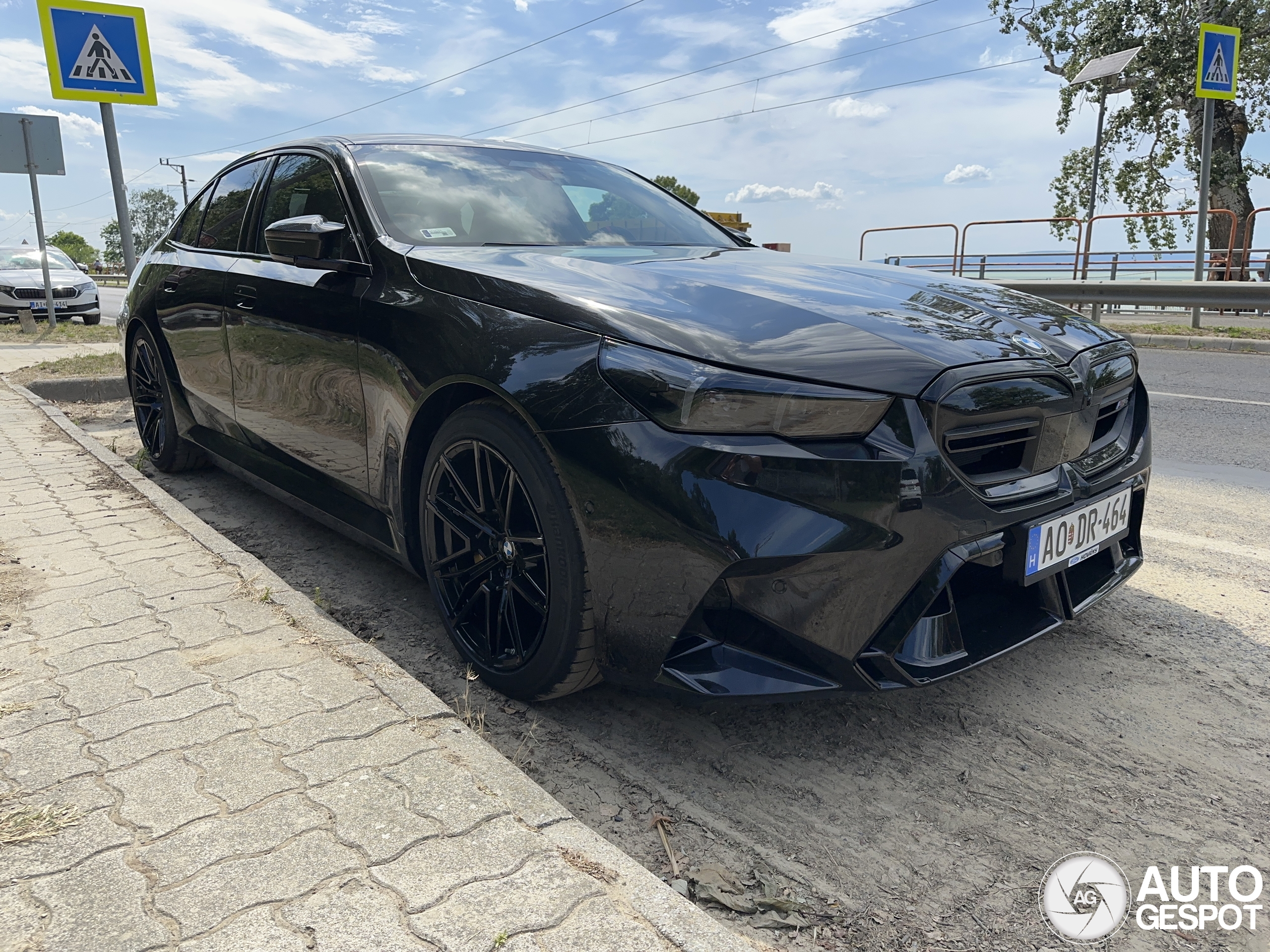 BMW M5 G90