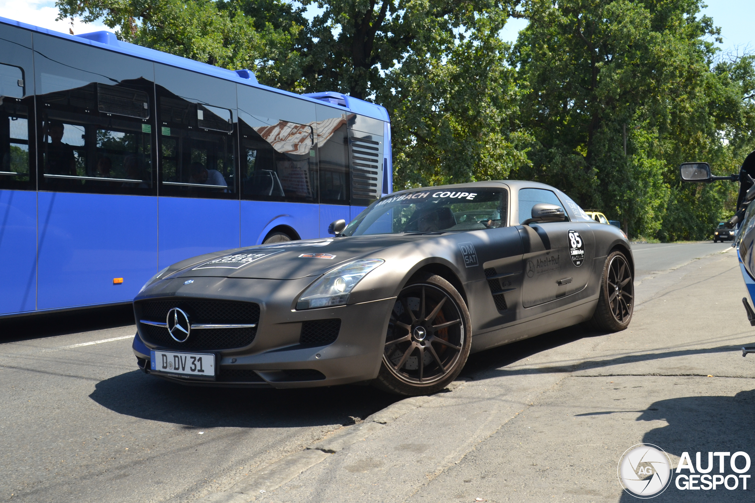 Mercedes-Benz SLS AMG