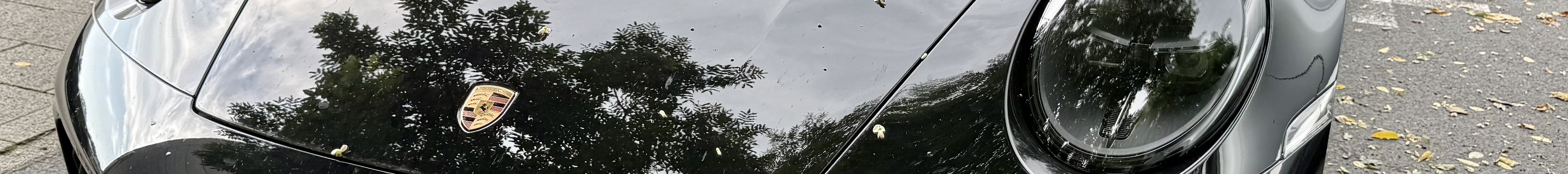 Porsche 992 Carrera 4 GTS Cabriolet MkII