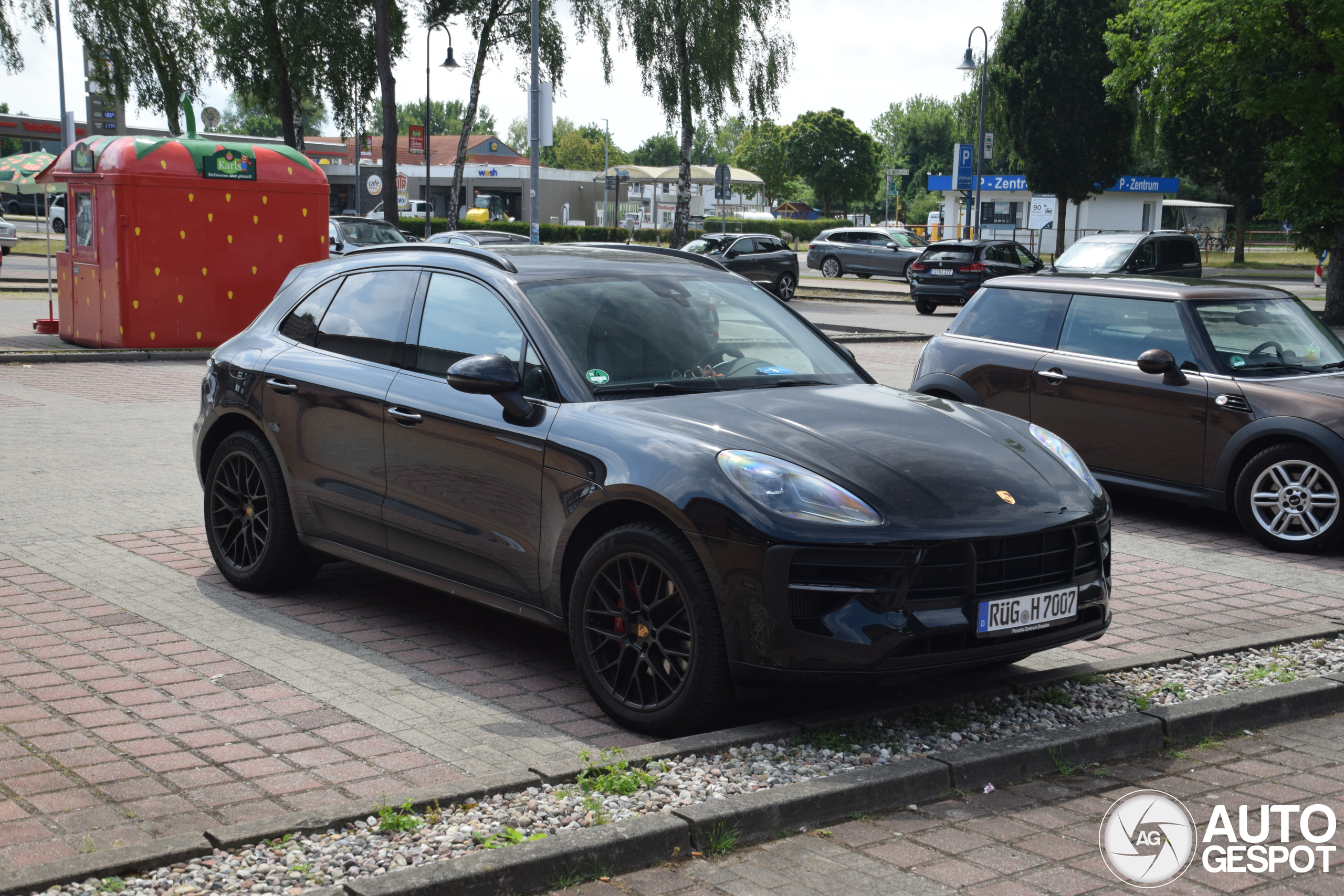 Porsche 95B Macan GTS MkII