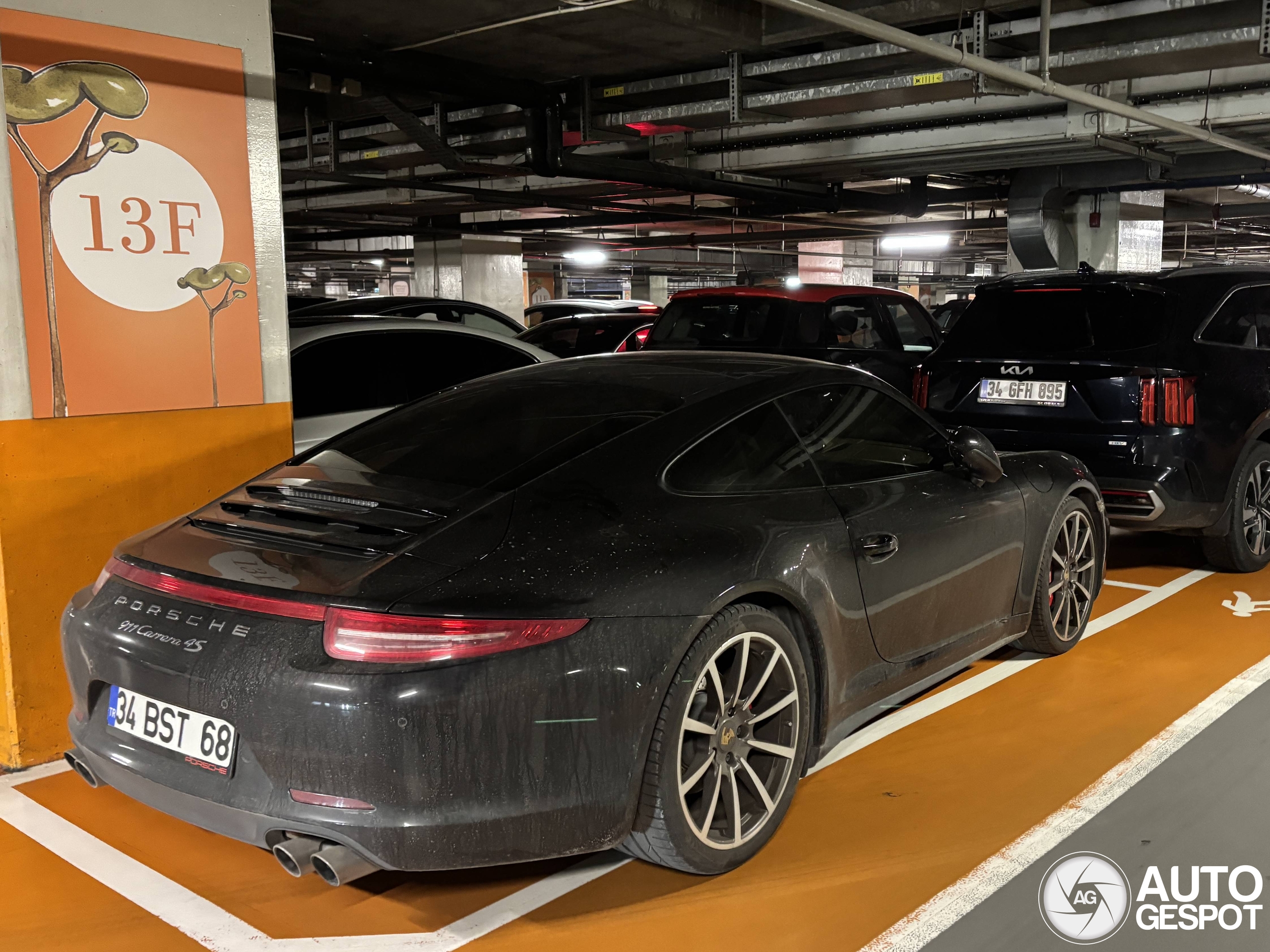 Porsche 991 Carrera 4S MkI