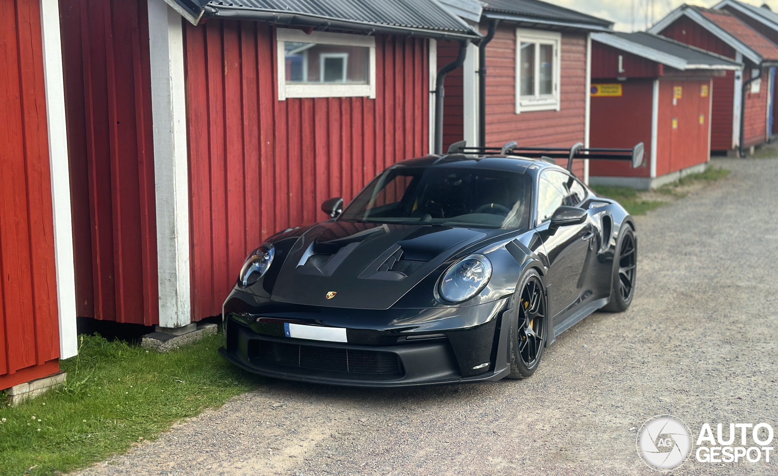 Porsche 992 GT3 RS Weissach Package