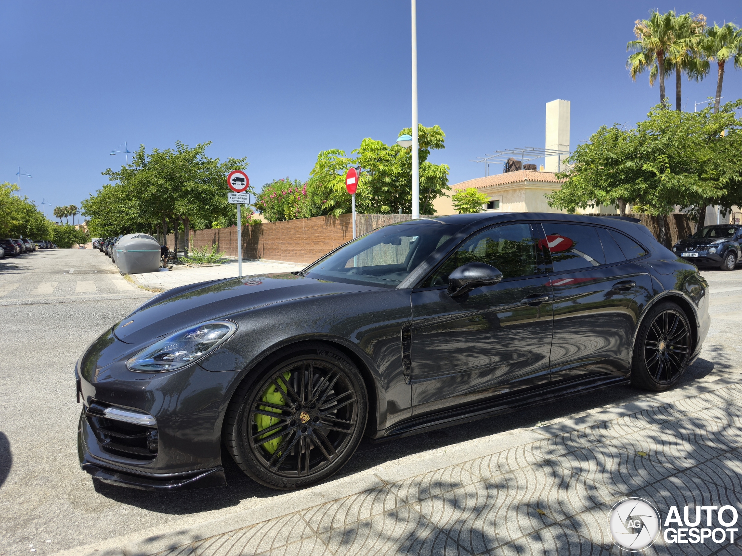 Porsche 971 Panamera Turbo S E-Hybrid Sport Turismo