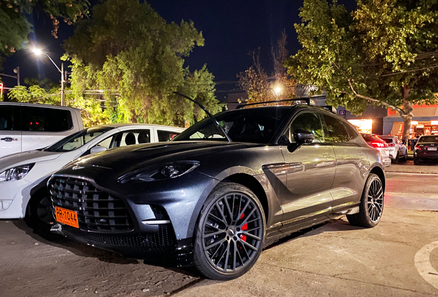 Aston Martin DBX707