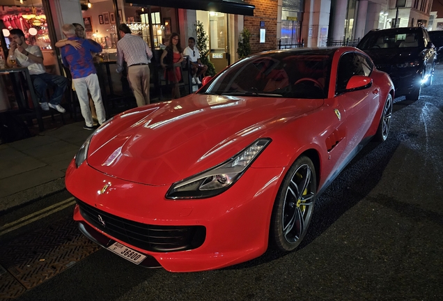 Ferrari GTC4Lusso