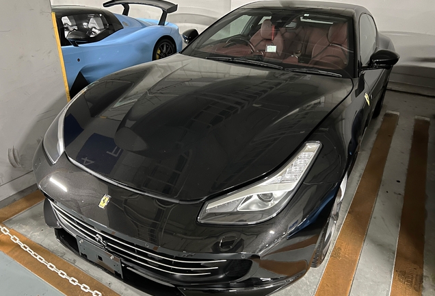 Ferrari GTC4Lusso T