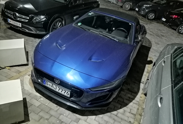 Jaguar F-TYPE R Convertible 2020