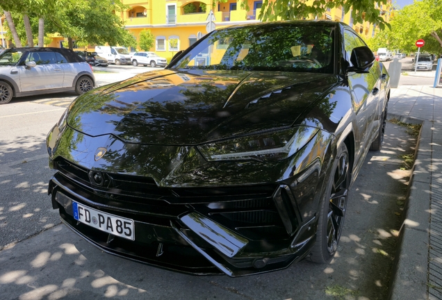 Lamborghini Urus S