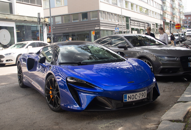 McLaren Artura Spider