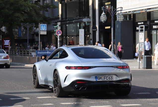 Mercedes-AMG GT 63 C192