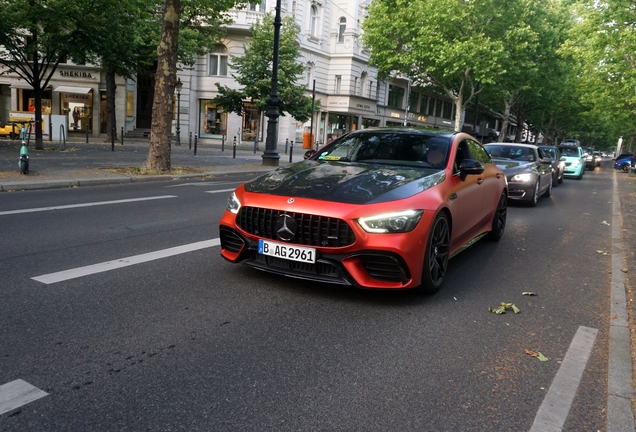 Mercedes-AMG GT 63 S X290