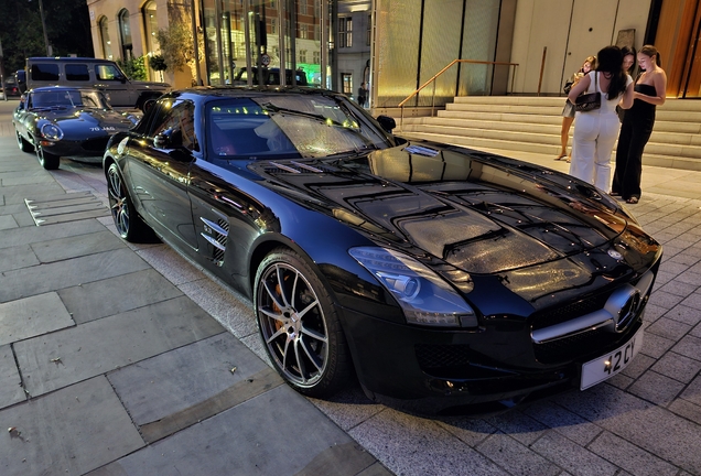 Mercedes-Benz SLS AMG