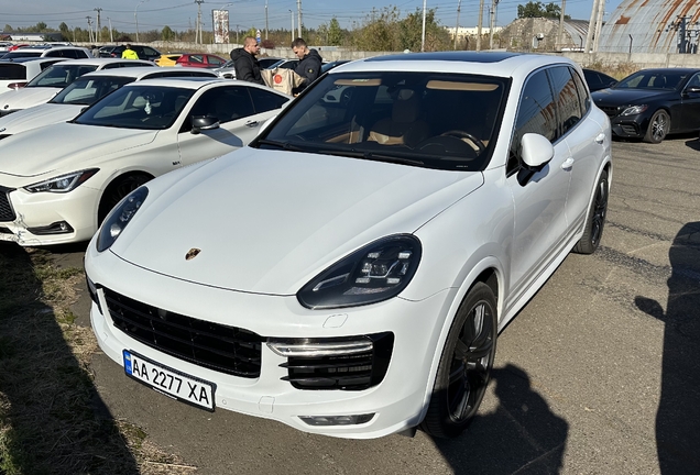 Porsche 958 Cayenne Turbo S MkII