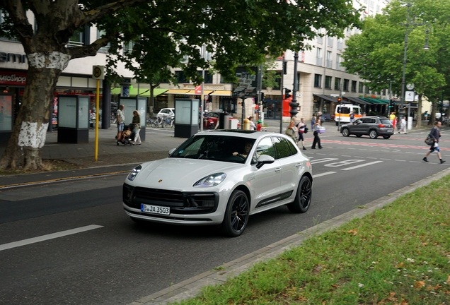 Porsche 95B Macan GTS MkIII