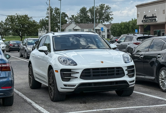 Porsche 95B Macan Turbo