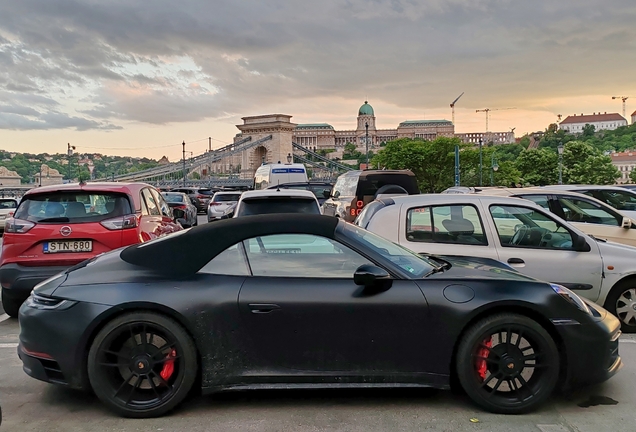 Porsche 992 Carrera 4 GTS Cabriolet