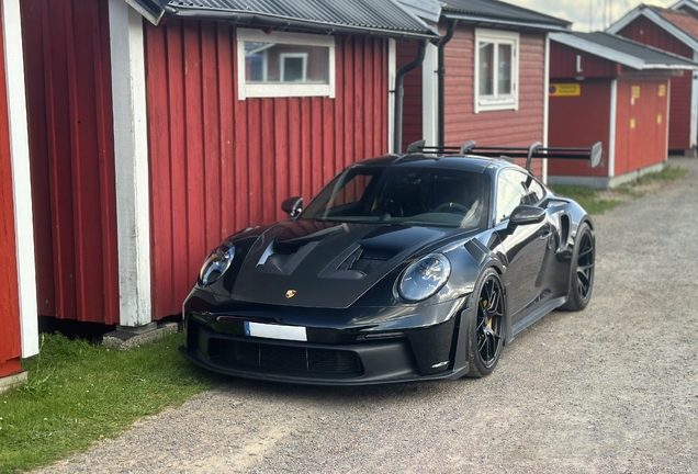 Porsche 992 GT3 RS Weissach Package