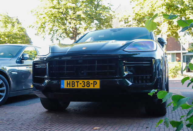 Porsche Cayenne Coupé Turbo E-Hybrid