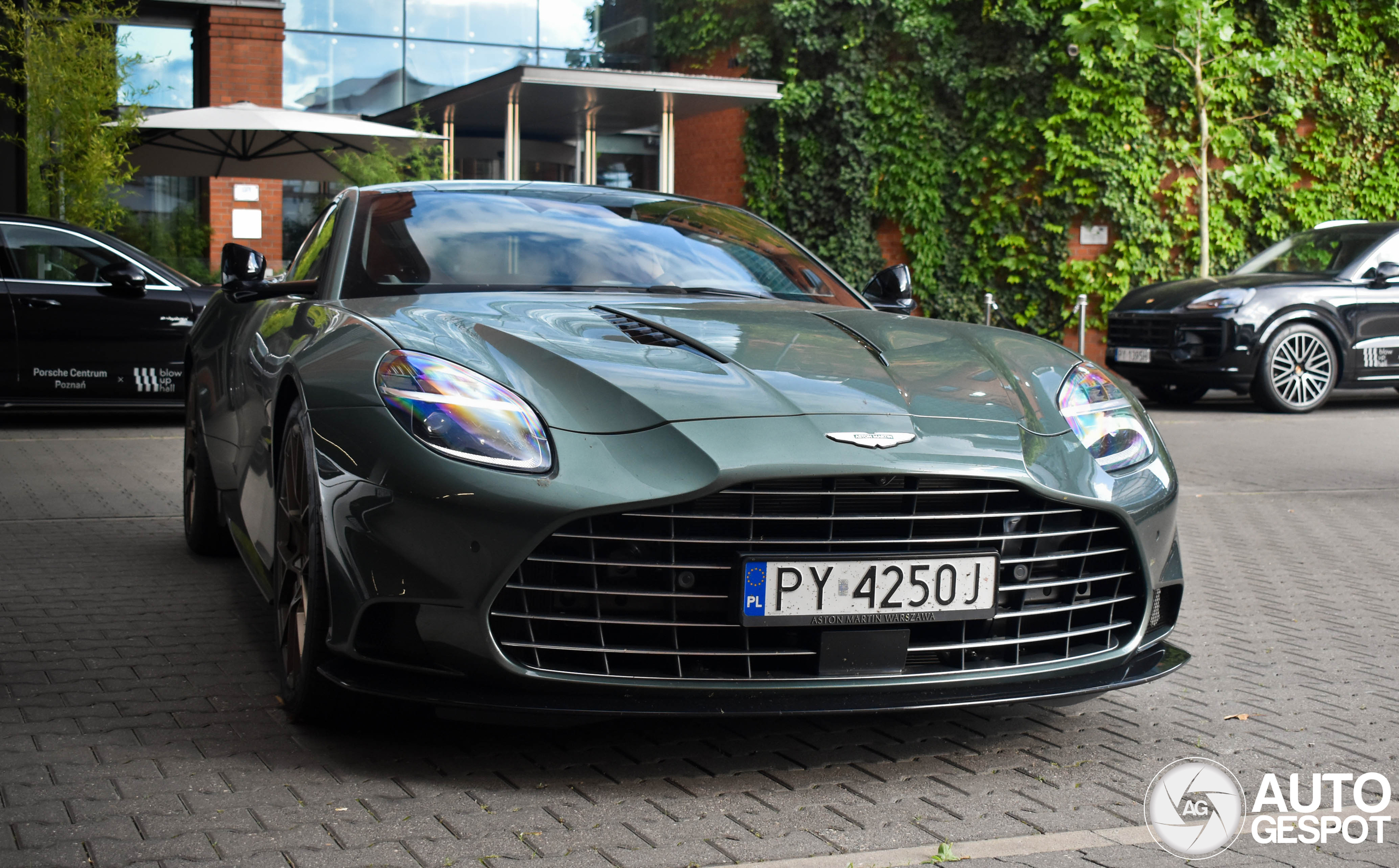 Aston Martin Vanquish 2025