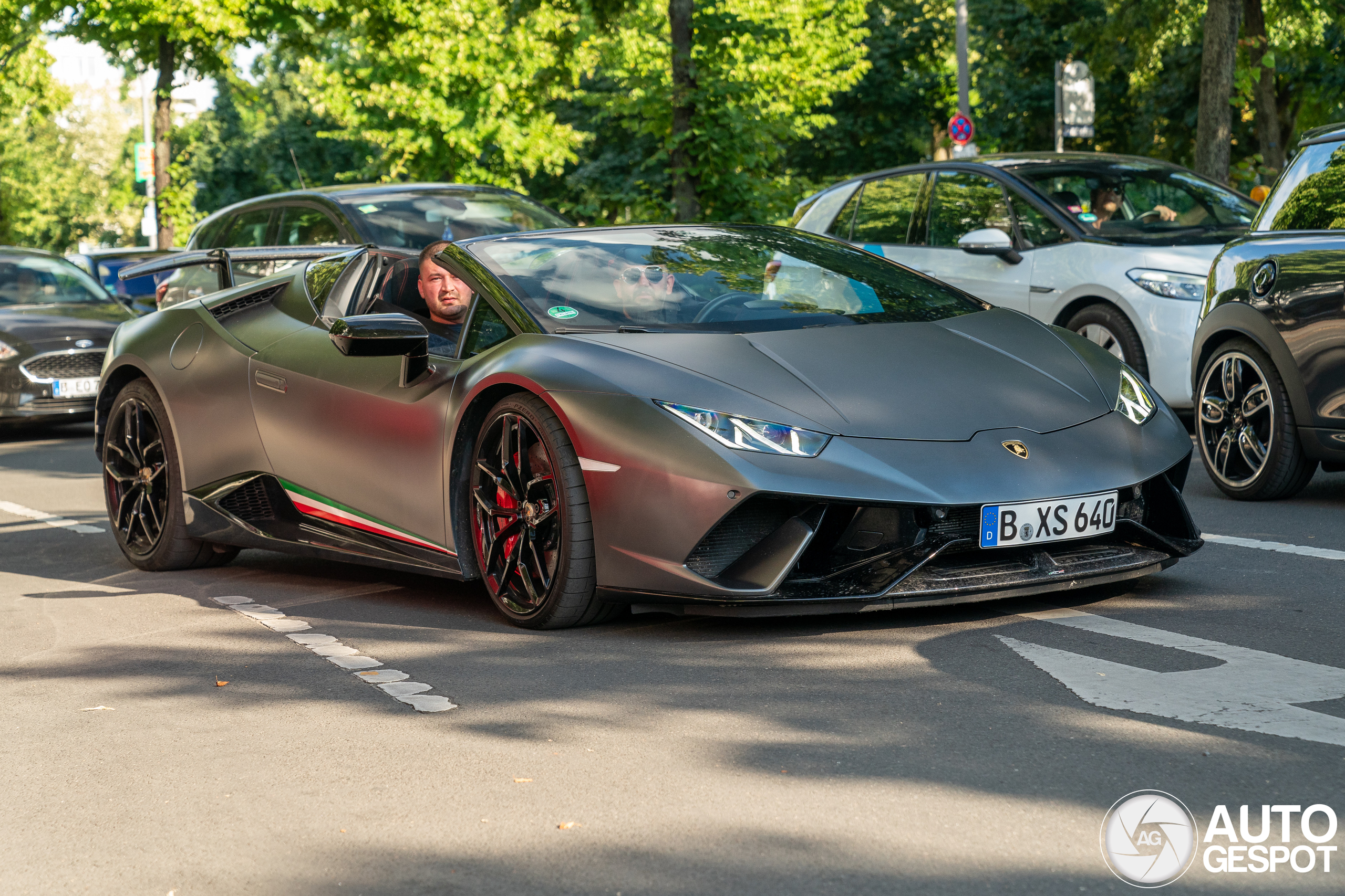 Lamborghini Huracán LP640-4 Performante Spyder