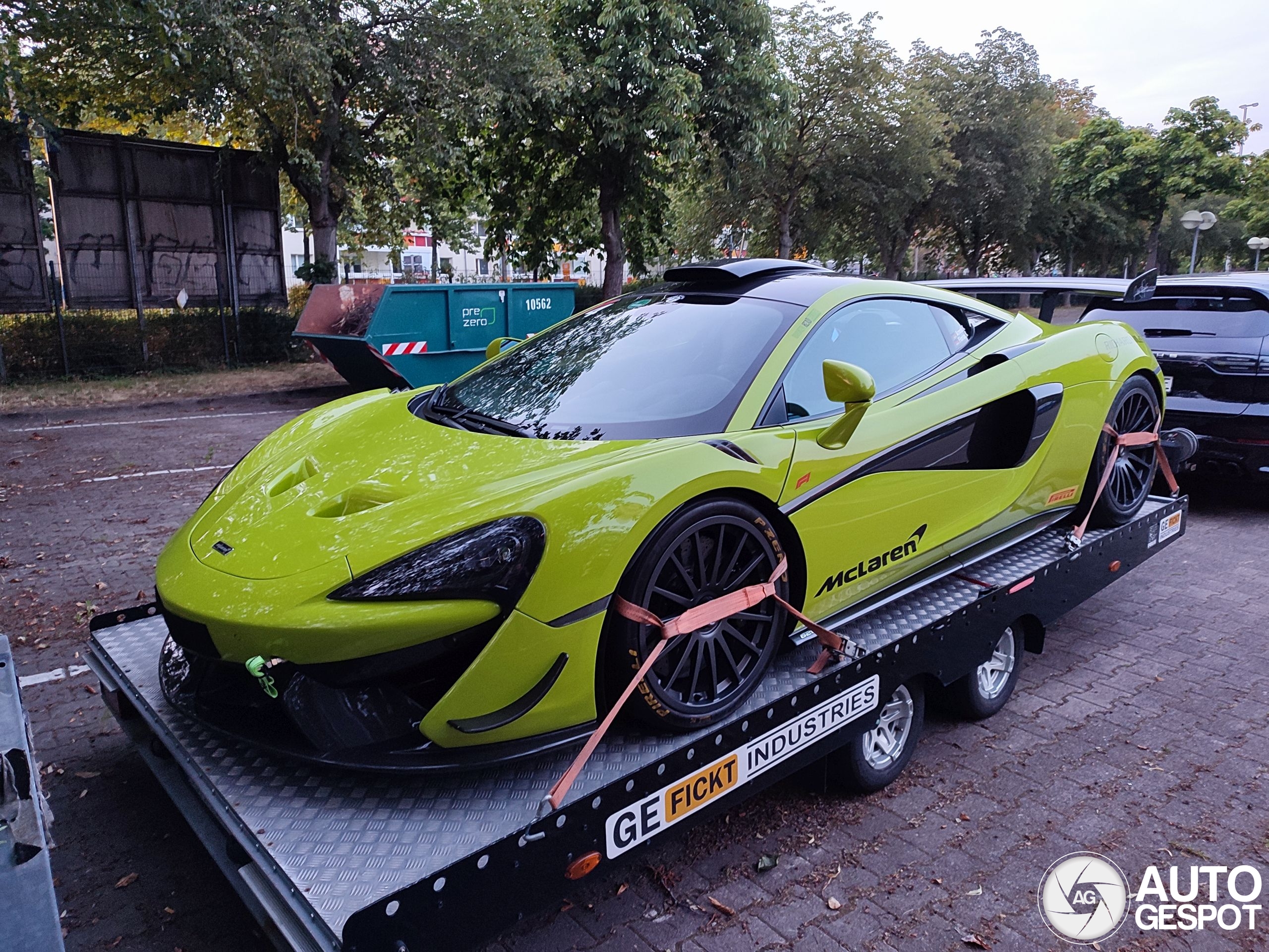 McLaren 620R