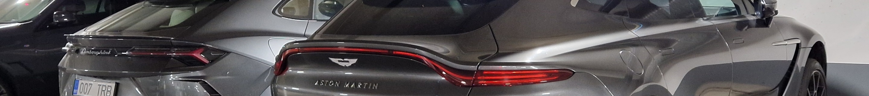 Aston Martin DBX