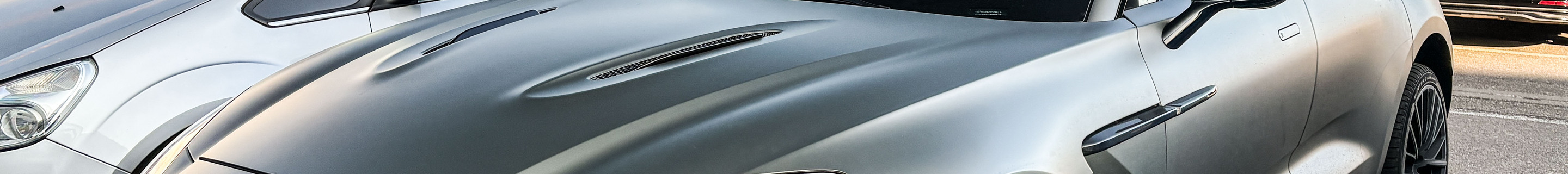 Aston Martin DBX707