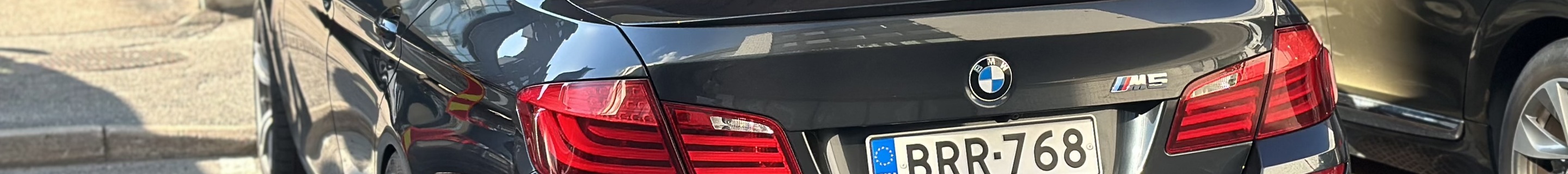 BMW M5 F10 2011