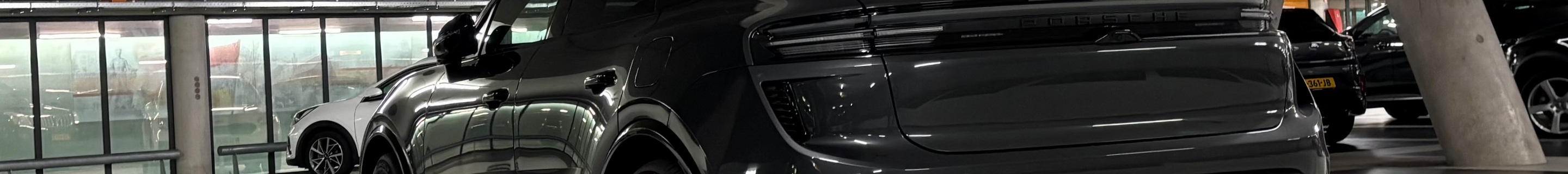 Porsche Macan EV Turbo