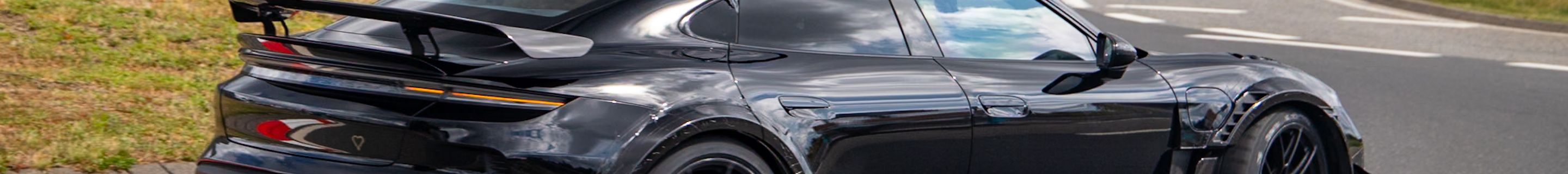 Porsche Taycan Turbo GT Manthey Racing