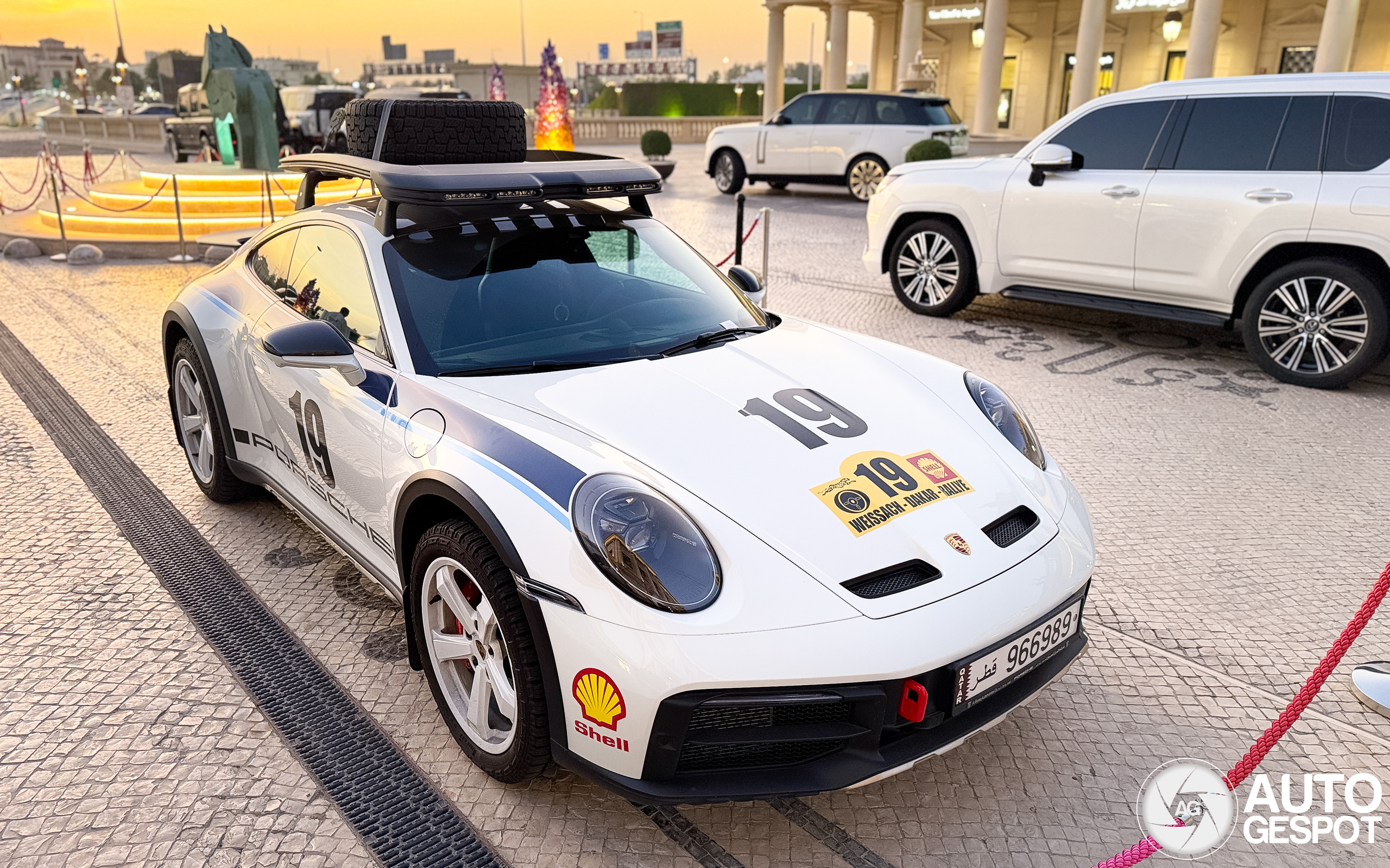 Porsche 992 Dakar