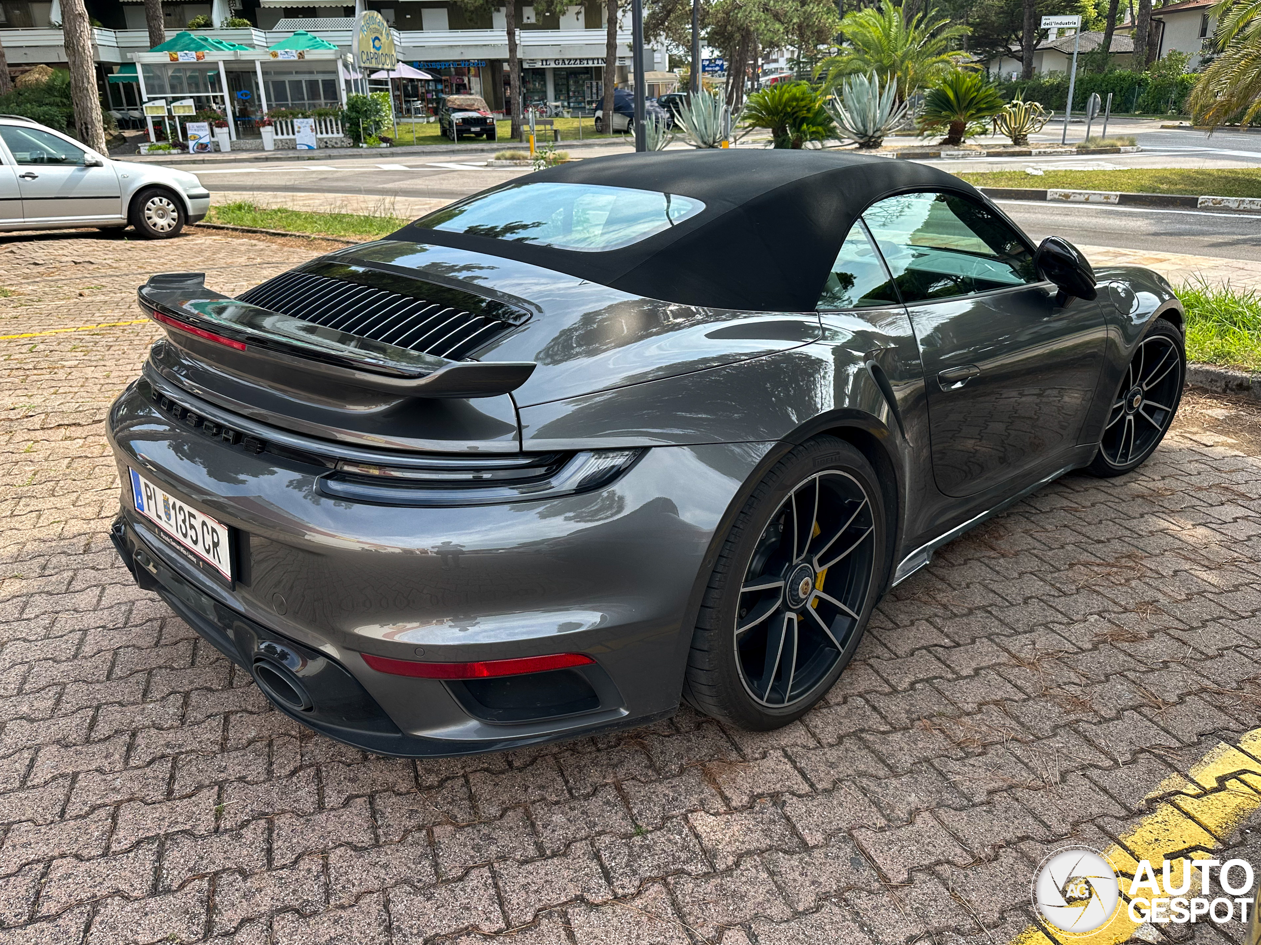 Porsche 992 Turbo S Cabriolet
